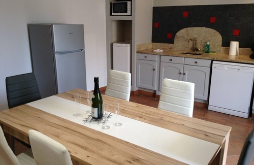 Couffoulens Apartment | Le Calme Occitan 100m2 apartment