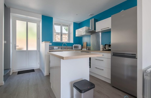 Cancale Apartment | Le Cancalais - Port - Wifi - Plage