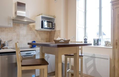 Beaune City Centre Apartment | Le Cara Omael Beaune Center