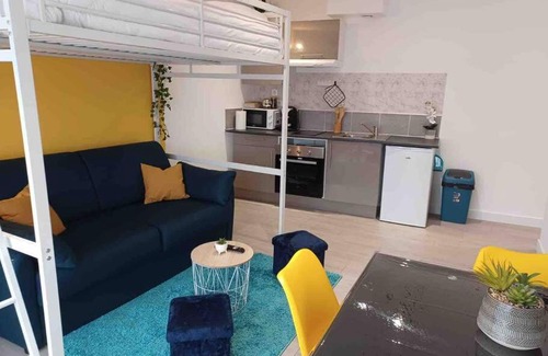 Saint-Quentin Apartment | Le Carnot 1 - Proche gare et IUT chez Adrien