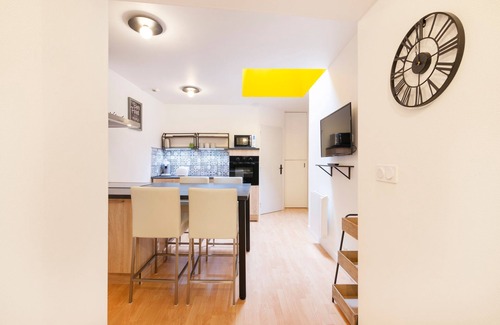 Saint Nicolas - Charles III - Ville vieille - Trois Maisons - Leopold Apartment | Le Carré de Nicolas - One Bedroom Apartment, Sleeps 2