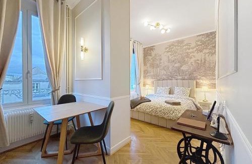 Old Town Apartment | Le Carrousel