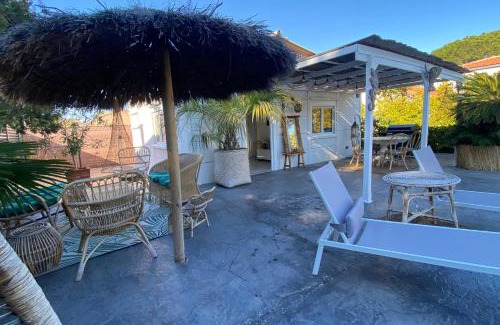 Sainte-Marie-la-Mer Villa | Le Casot - Piscine - Plage - Parking - Wifi