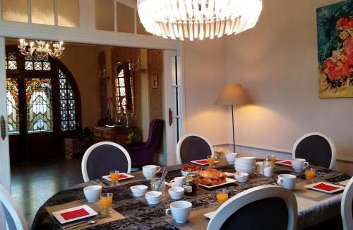 Bayeux Bed & Breakfast | Le Castel Guesthouse