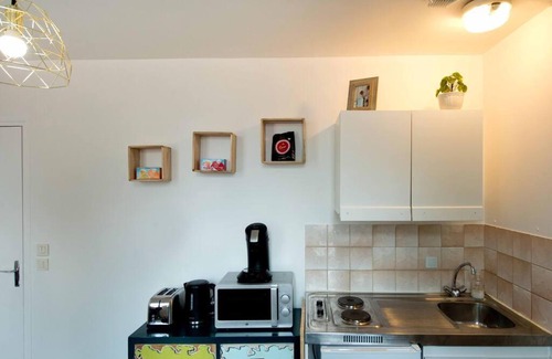 Sainte-Anne - Faubourg Noyon Apartment | Le Castille Centre Gare Wifi et Parking gratuit