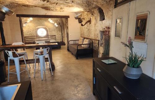 Montrichard Val de Cher House | LE CAVERNACLE