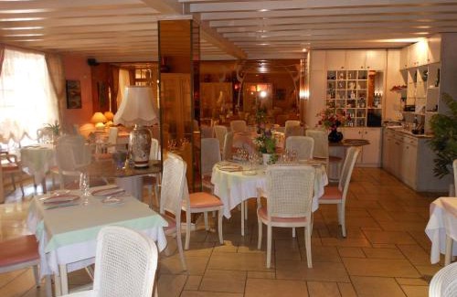 Peyrehorade Hotel | Le Central