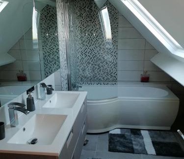 Anhee Bed & Breakfast | Le Cerisier