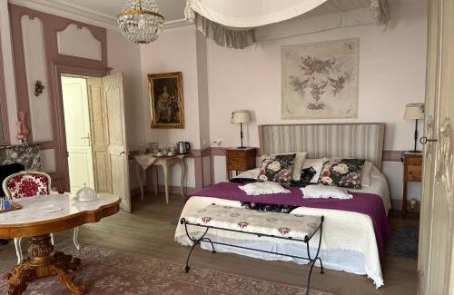 Jeuxey Bed & Breakfast | Le Château de Failloux, Piscine intérieure