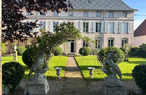 Jeuxey Bed & Breakfast | Le Château de Failloux, Piscine intérieure