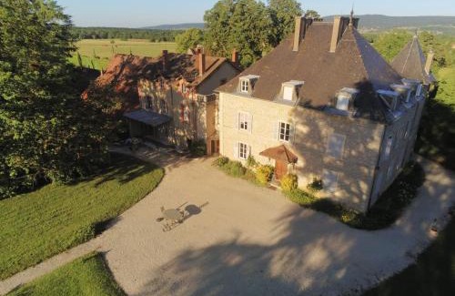 Champagny-sous-Uxelles Bed & Breakfast | Le Château
