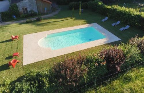 Champagny-sous-Uxelles Bed & Breakfast | Le Château