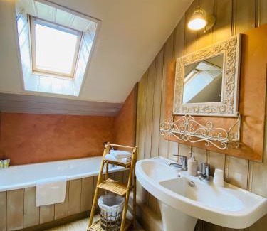 Saint-Etienne-les-Remiremont Hotel | Le Chalet d'Etienne