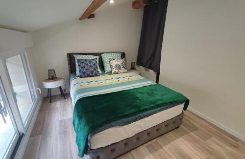 Grisolles Apartment | Le Chai Vous