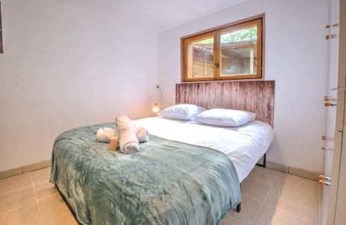 Saint-Laurent-sur-Manoire House | Le Chalet du Manoire