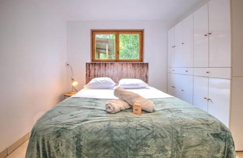 Saint-Laurent-sur-Manoire House | Le Chalet du Manoire