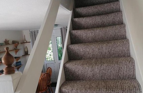 Pembroke Apartment | Le Chalet - 2 Bedroom Chalet House sleeps 3