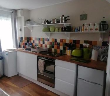 Pembroke Apartment | Le Chalet - 2 Bedroom Chalet House sleeps 3
