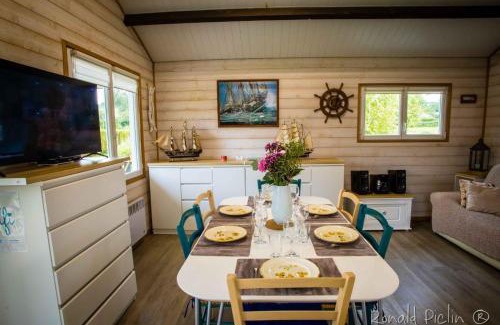 Cavron-Saint-Martin Ski Chalet | Le Chalet Cavronnais