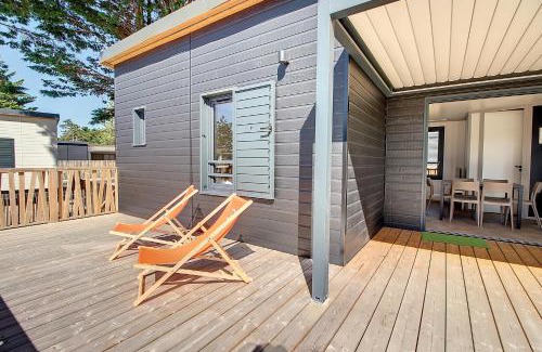 Jullouville Ski Chalet | Le Chalet d'Angel