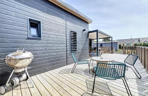 Jullouville Ski Chalet | Le Chalet d'Angel