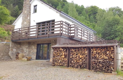Coo House | Le Chalet de Lancre