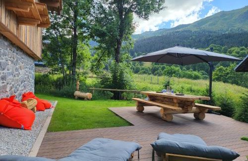 Meribel Centre Ski Chalet | Le Chalet des Amis - Meribel - piscine, ciné, salle de jeux