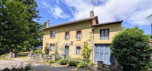 Folles House | Le chalet des apiculteurs