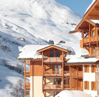 Les Bruyeres Hotel | Le Chalet du Mont Vallon Spa Resort