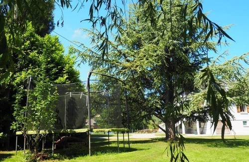 Incheville House | Le Chalet du Pêcheur, a large cottage between sea and water