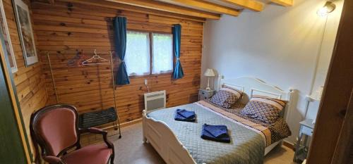 Ebreuil Ski Chalet | Le Chalet Fiolant