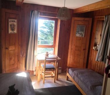 Arc-1600 Bed & Breakfast | le chalet pointu de capucine