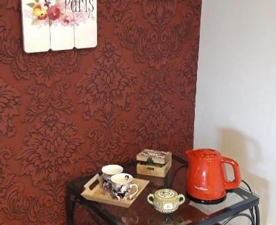 Le Vicel Bed & Breakfast | LE CHALET SUISSE - Chambre papillons