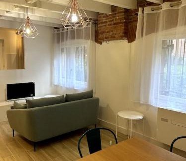 Amidonniers - Caffarelli Apartment | Le Charmant - Appartement Calme et Cosy au coeur de Toulouse - Proche Transports