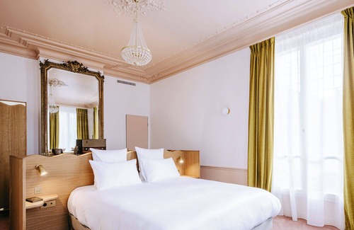Saint-Ouen Hotel | Le Charmant