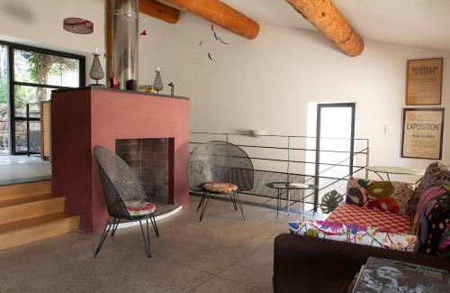 Menerbes House | Le charme au centre du village