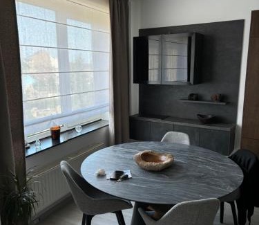 Vorst Apartment | Le Charme Urbain Lumineux
