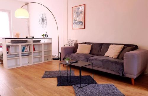 Saint-Honore - Jeanne d'Arc Apartment | Le Chat d'Or - 35m2 - Terrasse - BBQ - WIFI HD