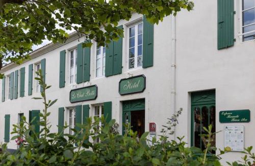 Saint-Clement-des-Baleines Hotel | Le Chat Botté