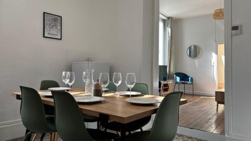 Autun Apartment | Le chat perché
