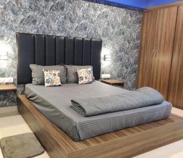Kolkata Apartment | Le Chateau - Cozy Couples Escape