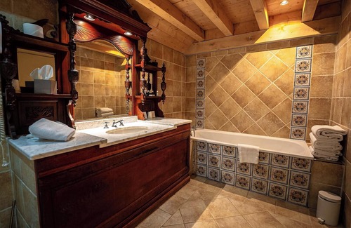 Chambery Hotel | Le Chateau De Candie