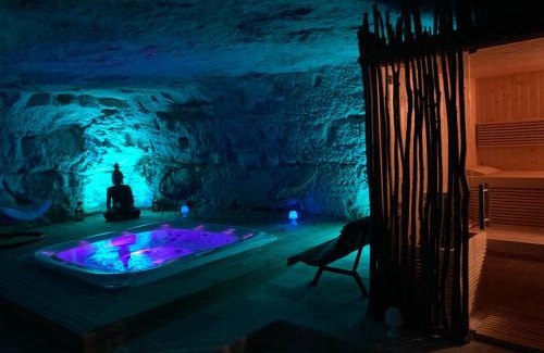 Mosnes Bed & Breakfast | Le Chateau de la Barre