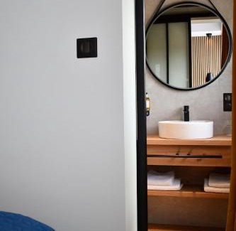 Giffaumont-Champaubert Hotel | Le Cheval Blanc - Lac du Der - Logis Hotel