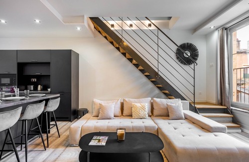 Saint Nicolas - Charles III - Ville vieille - Trois Maisons - Leopold Apartment | Le Chic de Saint-Jean - Dans le centre historique