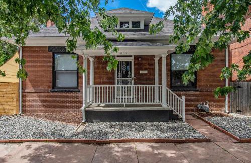 Curtis Park House | Le Chic Minimansion Rino Office Patio & Bbq