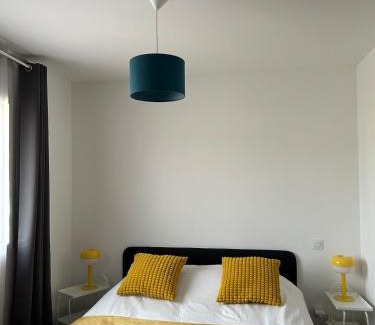 Chateau-Gontier Apartment | Le Chintre