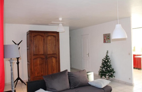 Verneuil-en-Halatte House | Le Chouette Logis