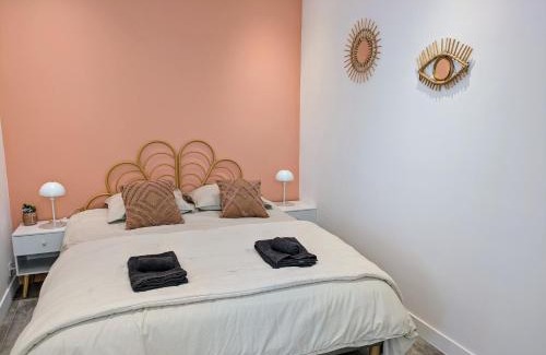 4th Arrondissement Apartment | Le Cigalon - Terrasse & Climatisation - Les Frères de la Loc'