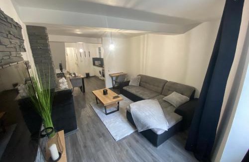 Bourgoin-Jallieu Apartment | Le ciné'ppart - Easy Life